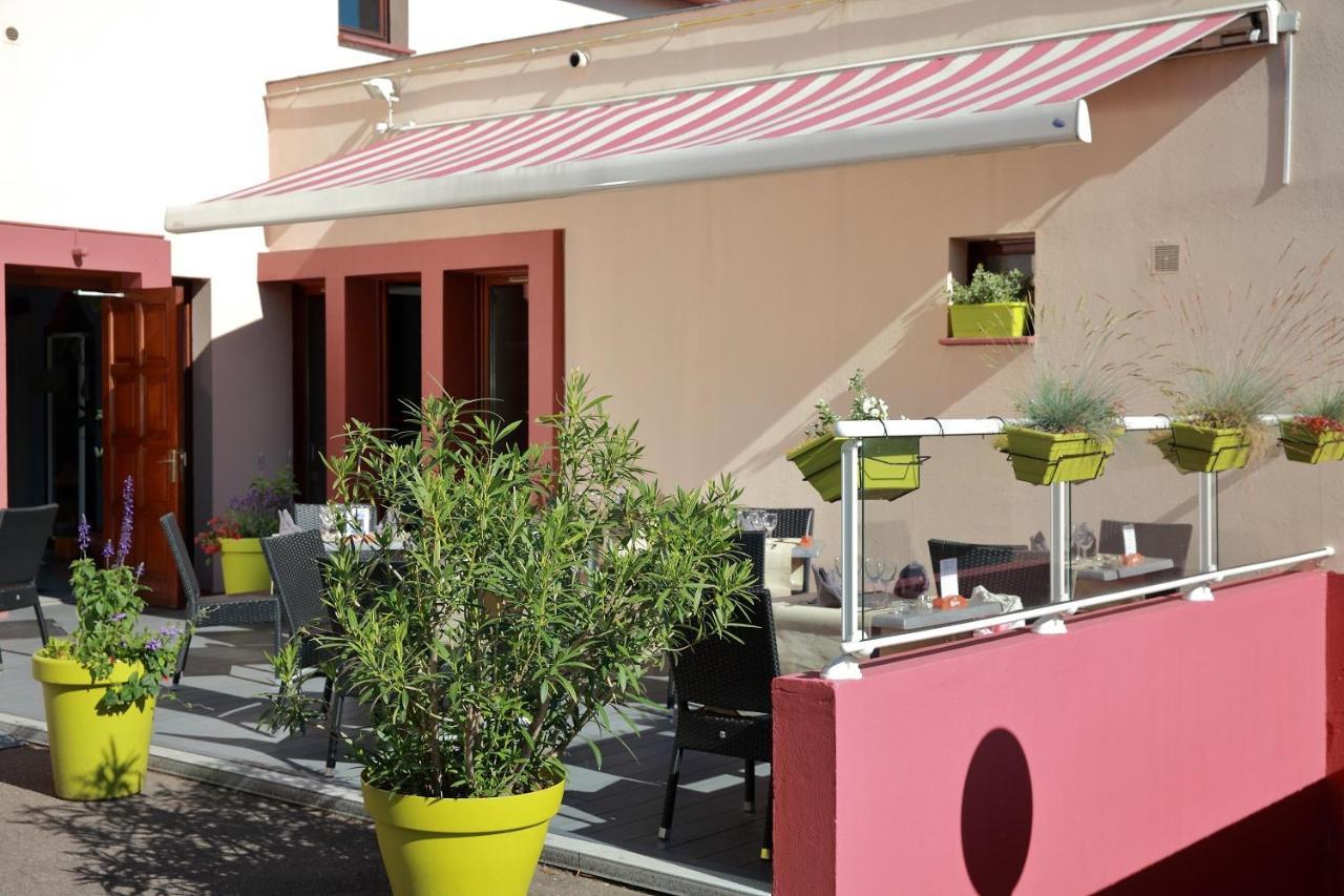 Hotel Logis Le Luth Mirecourt Exterior foto