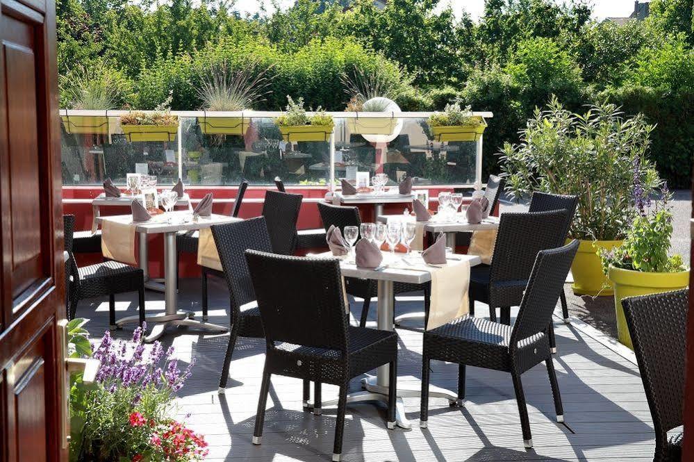 Hotel Logis Le Luth Mirecourt Exterior foto